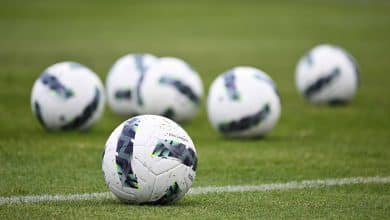 Presidente de clube franc&ecirc;s d&aacute; sua vers&atilde;o sobre ter obrigado crian&ccedil;a a ficar nua no vesti&aacute;rio