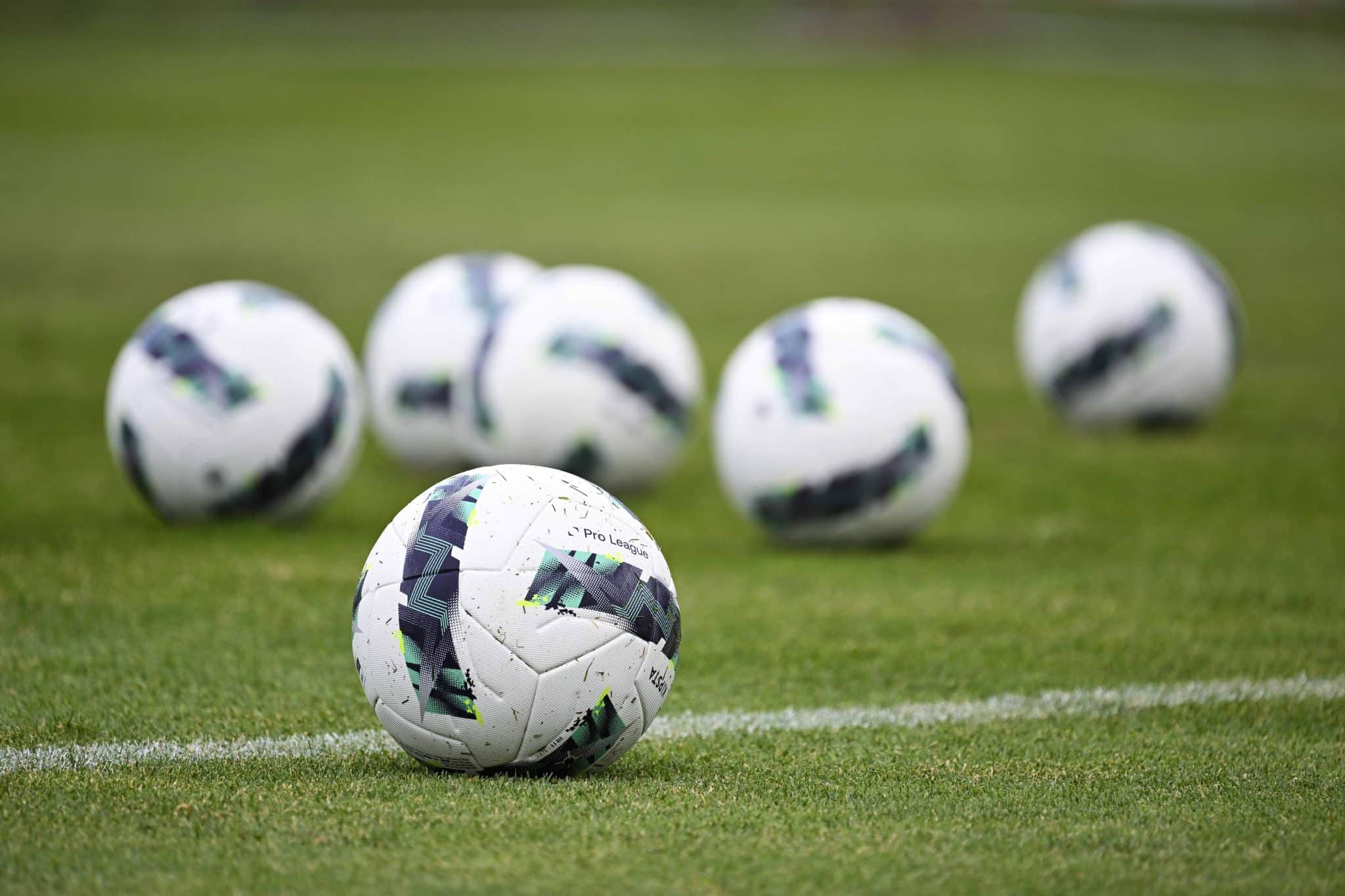 Presidente de clube franc&ecirc;s d&aacute; sua vers&atilde;o sobre ter obrigado crian&ccedil;a a ficar nua no vesti&aacute;rio