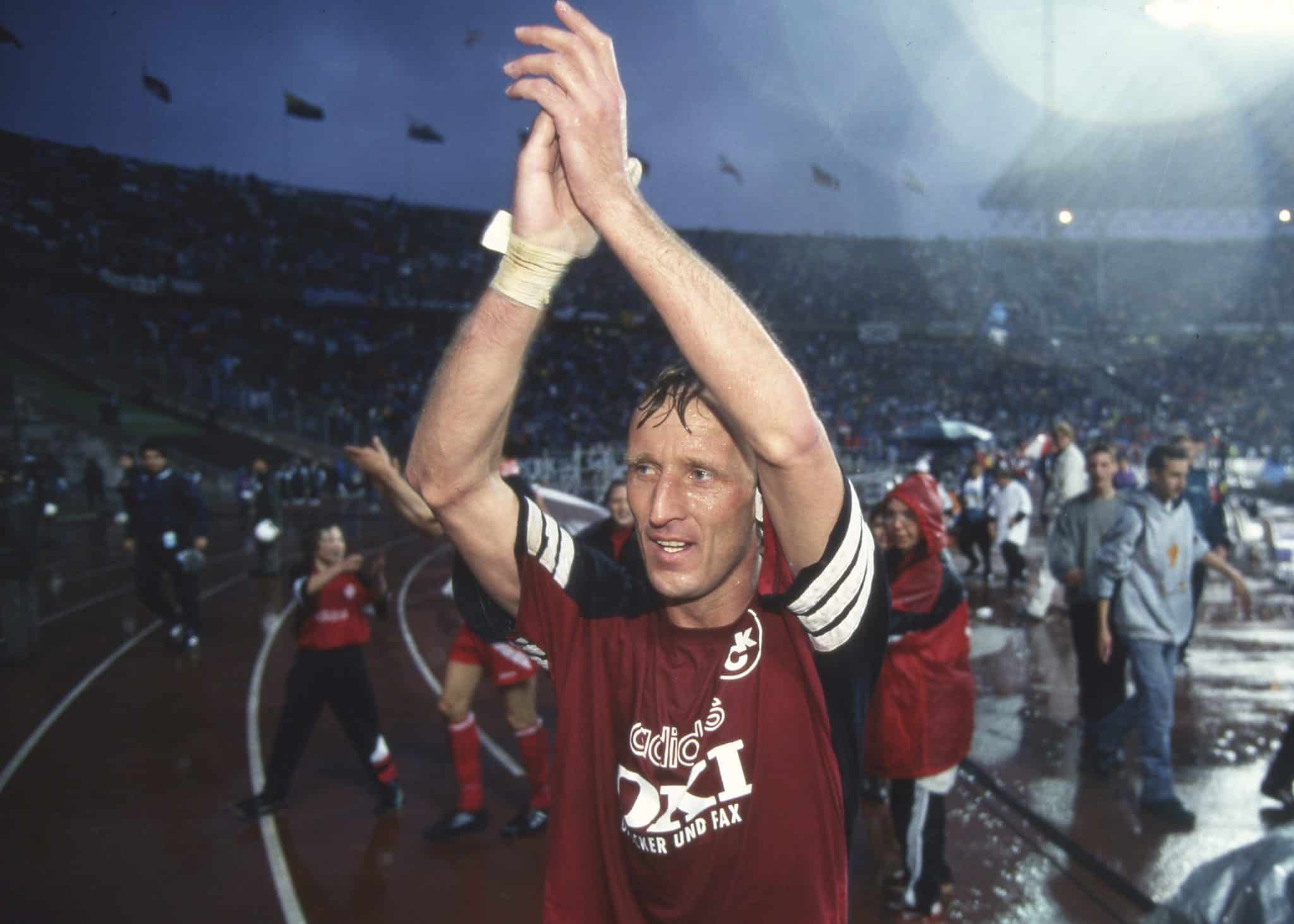 Morre Andreas Brehme, &iacute;cone do futebol alem&atilde;o e her&oacute;i do t&iacute;tulo da Copa do Mundo de 1990