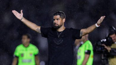 &lsquo;Sou apenas mais uma pe&ccedil;a, vim para ajudar&rsquo;: Ant&oacute;nio Oliveira fala sobre seu papel na retomada do Corinthians