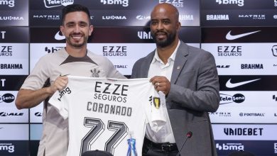 Coronado treinou e se apresentou ao Corinthians, explicando o porqu&ecirc; de nunca ter jogado em liga grande