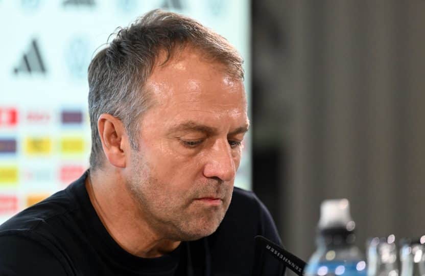 Deco revela condições para contratar novo técnico do Barcelona e praticamente descarta Hansi Flick