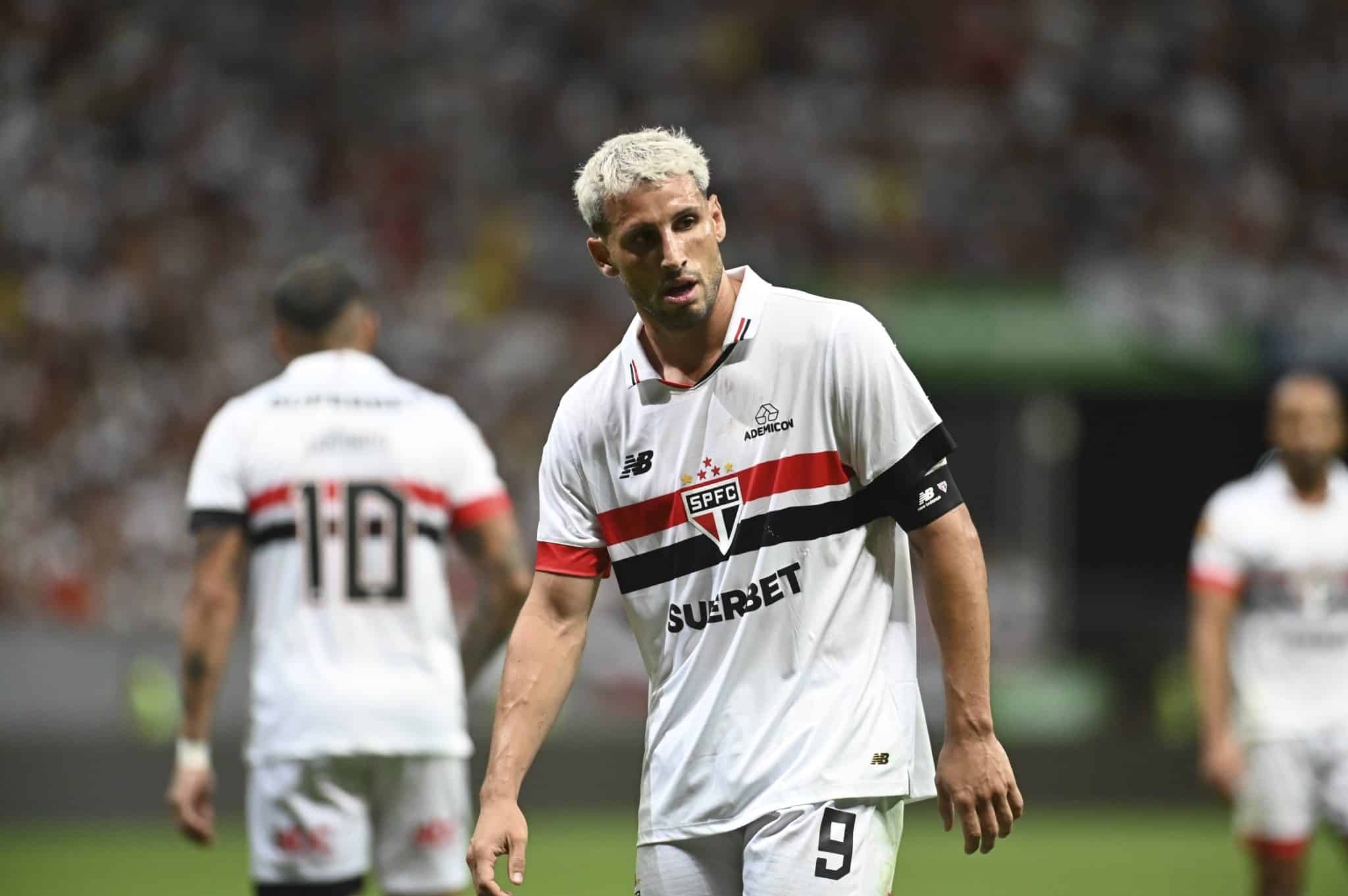 Calleri tra&ccedil;a plano para estar &agrave; disposi&ccedil;&atilde;o do S&atilde;o Paulo na Libertadores