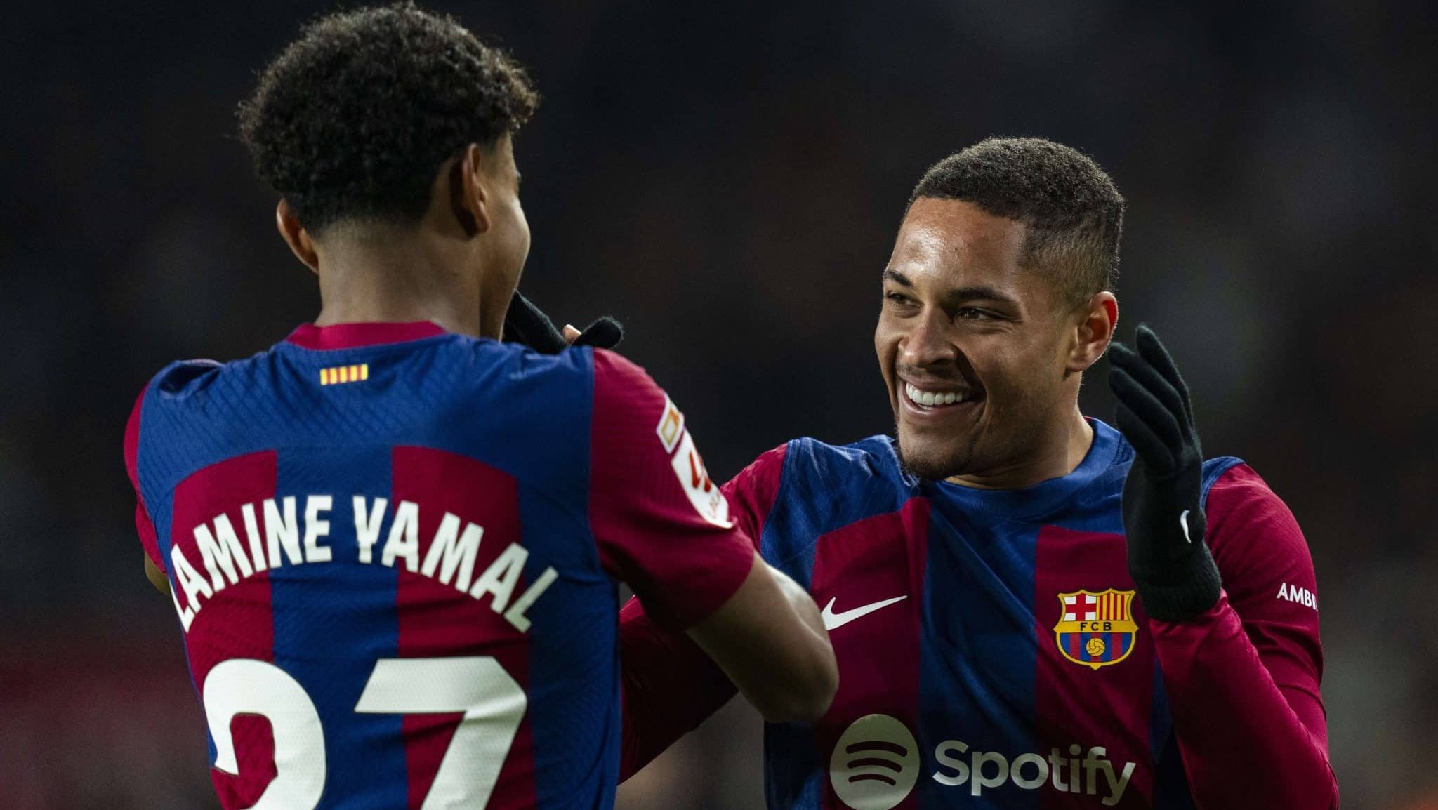 Como Vitor Roque no Palmeiras pode afetar futuro de Lamine Yamal no Barcelona