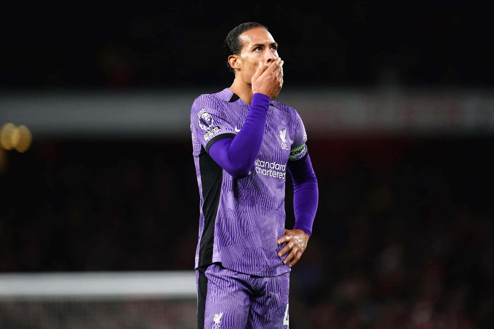 Liverpool teve falha bizarra e Van Dijk mostrou o que &eacute; ser capit&atilde;o: assumiu a bucha
