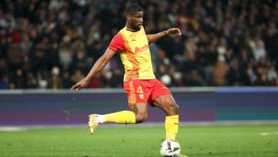 Com gol salvo em cima da linha e outro anulado, Lens e Freiburg empatam pela Liga Europa