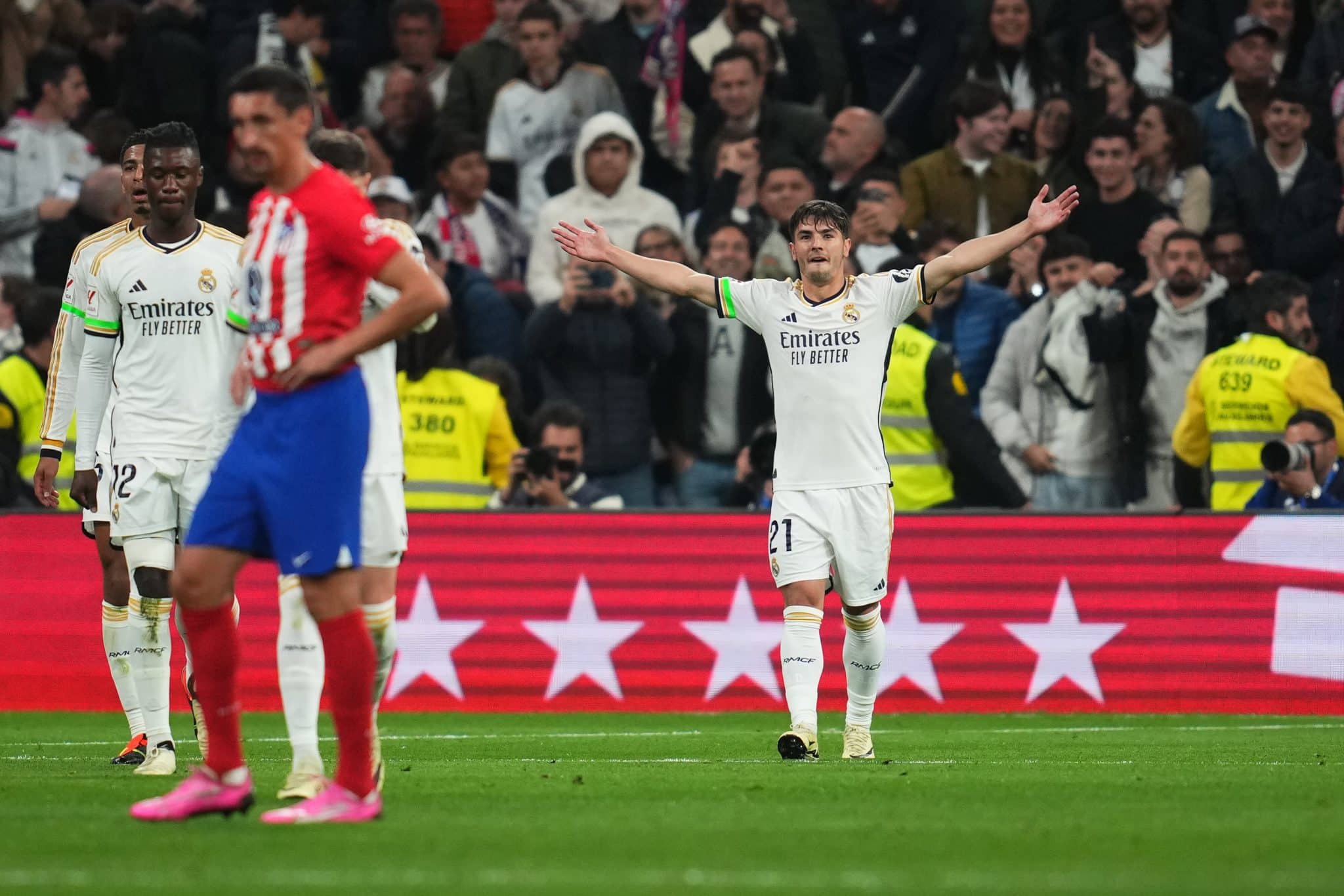 Nacho vacila, e Real Madrid cede empate para o Atl&eacute;tico de Madrid no pen&uacute;ltimo minuto de jogo