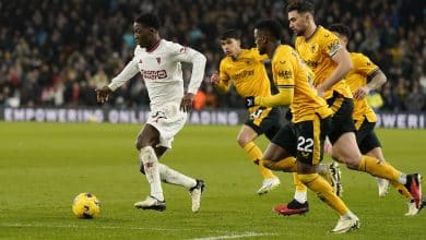 O Manchester United at&eacute; tentou dividir pontos com o Wolves, mas jovem confirma vit&oacute;ria nos acr&eacute;scimos