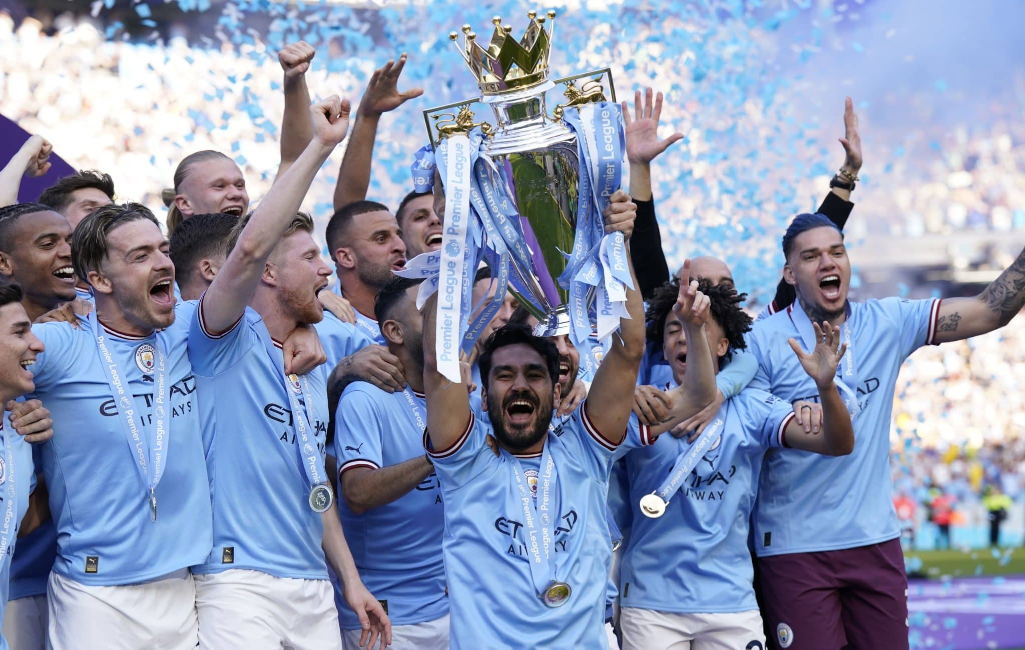 Manchester City recebeu mais de R$ 1 bilh&atilde;o por ter vencido a Premier League, e at&eacute; mesmo lanterna faturou bolada