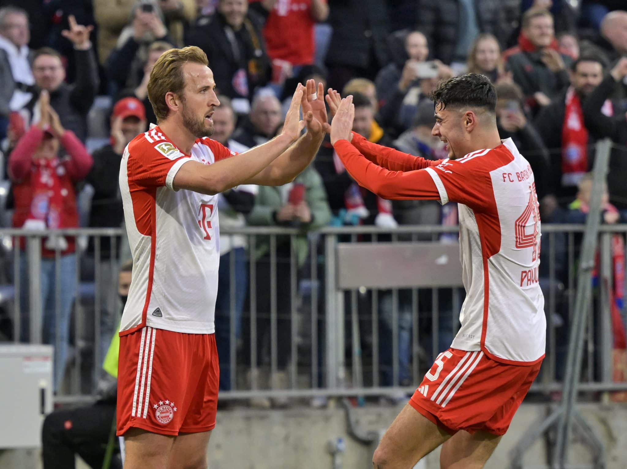 Bayern supera carrasco M&ouml;nchengladbach j&aacute; pensando no cl&aacute;ssico contra o Leverkusen