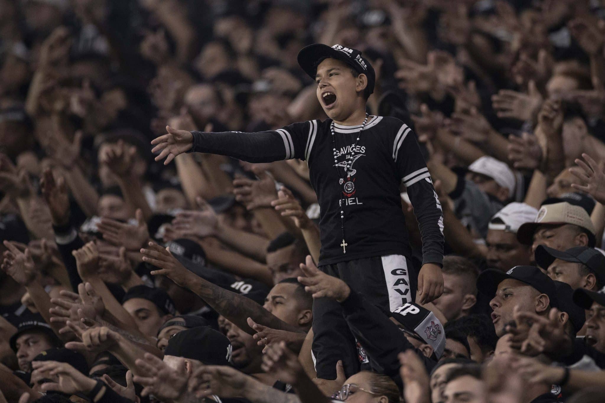 Rea&ccedil;&atilde;o da torcida do Corinthians ap&oacute;s a derrota para a Ponte Preta &eacute; sinal de pacto com Ant&oacute;nio Oliveira