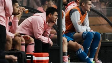 &lsquo;Flamingo bandido&rsquo;: Messi tenta, mas n&atilde;o est&aacute; f&aacute;cil superar o cancelamento em Hong Kong