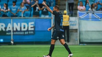 &lsquo;O que falta &eacute; carinho&rsquo;: Renato defende Jo&atilde;o Pedro Galv&atilde;o e faz pedido para a torcida do Gr&ecirc;mio