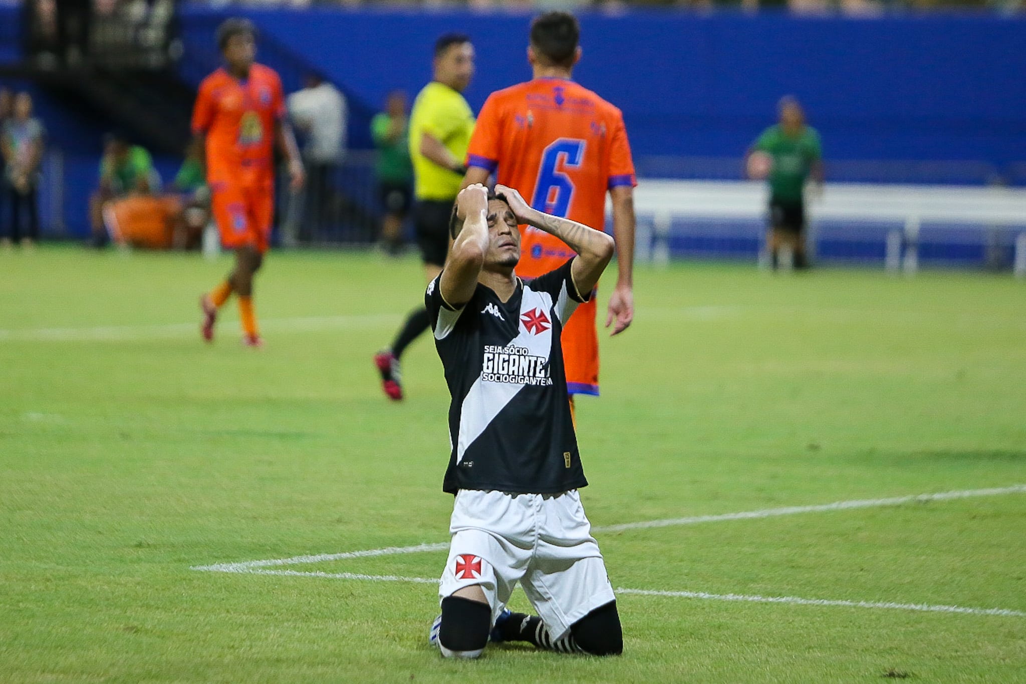 &lsquo;Foi pouco&rsquo;: Placar magro contra o lanterna Audax escancara problemas no elenco do Vasco