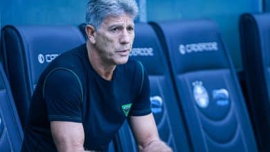 Renato sabe que o Gr&ecirc;mio sofrer&aacute; se n&atilde;o trouxer mais refor&ccedil;os, principalmente para o ataque