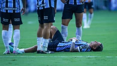Jhonata Robert, do Gr&ecirc;mio, passa por terceira cirurgia no joelho em pouco mais de dois anos