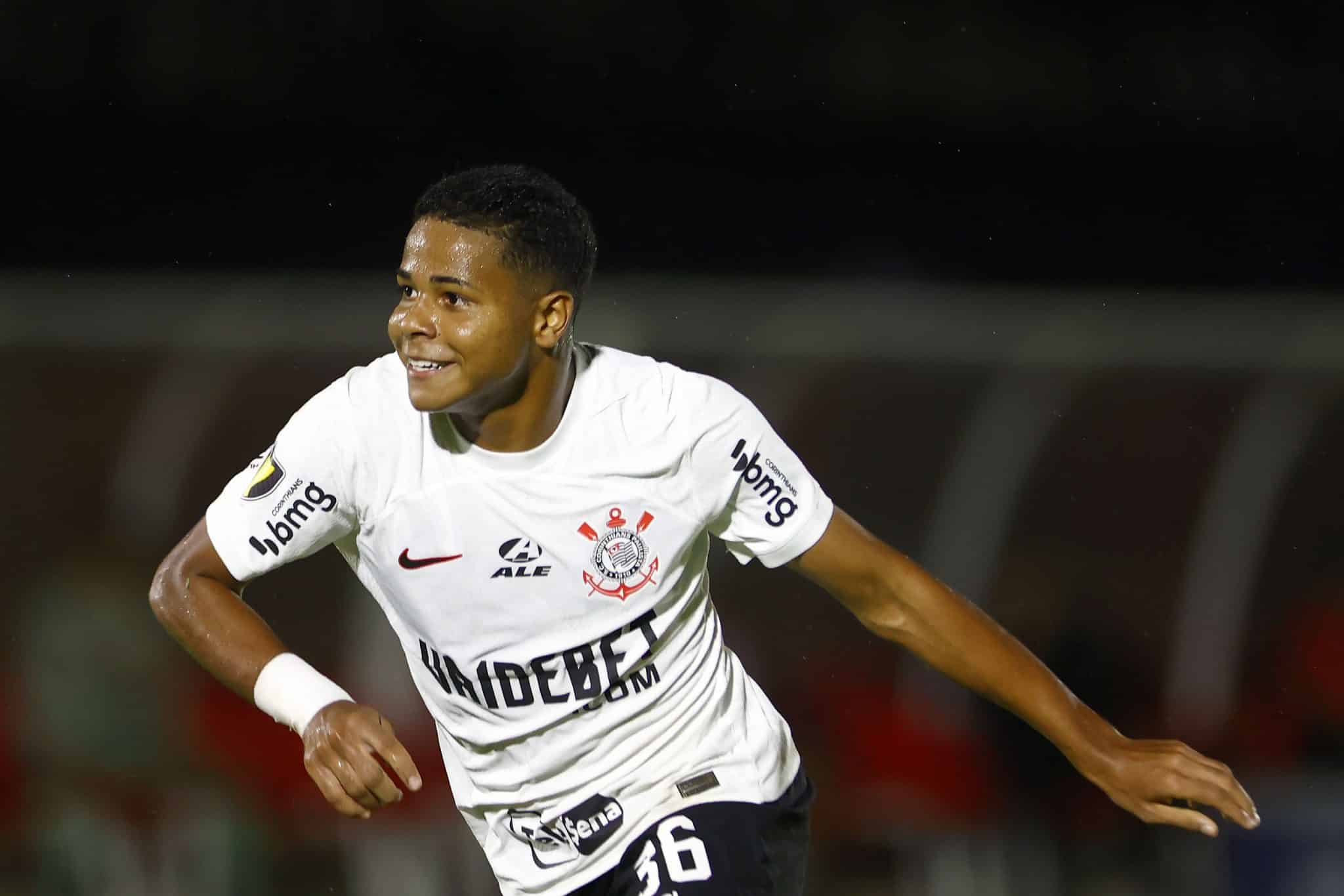 Heran&ccedil;a de Luxemburgo, Wesley vem demostrando amadurecimento precoce e quer se firmar no Corinthians