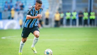 Pav&oacute;n d&aacute; &oacute;timo cart&atilde;o de visitas e mostra que pode ser uma das refer&ecirc;ncias t&eacute;cnicas do Gr&ecirc;mio