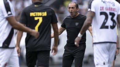 &lsquo;Vida ou morte&rsquo;: auxiliar do Vasco explica bom retrospecto em cl&aacute;ssicos sob o comando de Ram&oacute;n Diaz