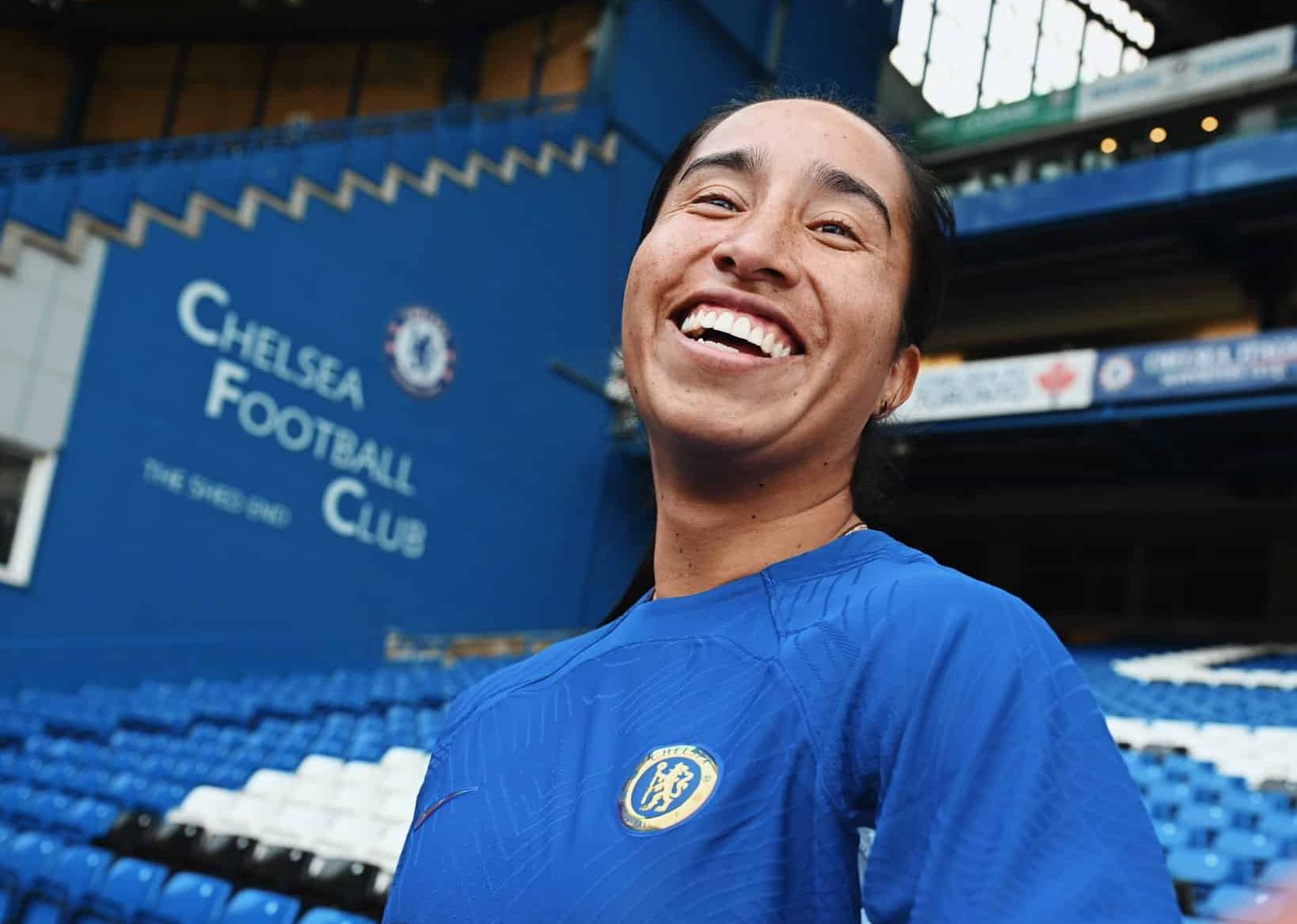 Quem &eacute; e como joga Mayra Ram&iacute;rez, contrata&ccedil;&atilde;o mais cara do futebol feminino?