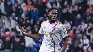 Lyon engata terceira vit&oacute;ria seguida e faz o Nice perder o PSG de vista na Ligue 1