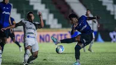 Em jogo de &lsquo;n&atilde;o-futebol&rsquo;, Cruzeiro &eacute; eliminado da Copa do Brasil com dois gols do Sousa-PB no final