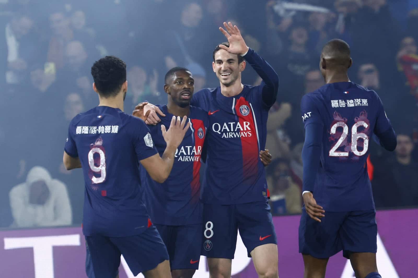 PSG toma susto no come&ccedil;o, vira ainda no primeiro tempo e abre ainda mais vantagem na lideran&ccedil;a da Ligue 1
