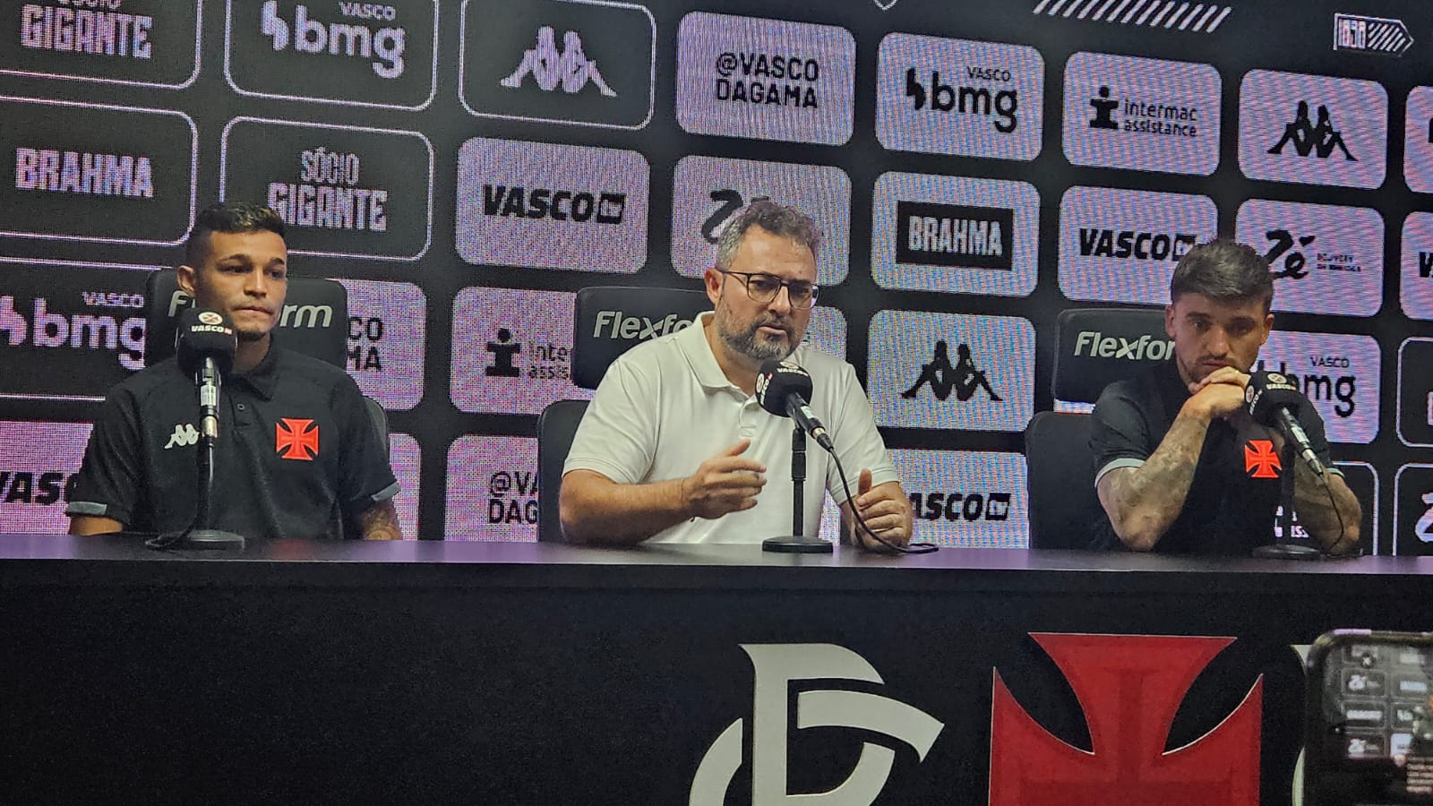 &lsquo;Palavra final n&atilde;o &eacute; minha&rsquo;: No Vasco, Alexandre Mattos exp&otilde;e problema na rela&ccedil;&atilde;o com a 777 Partners
