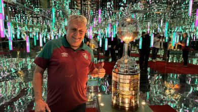 Um &iacute;dolo inesquec&iacute;vel, Romerito aposta em Fluminense campe&atilde;o &lsquo;f&aacute;cil&rsquo; da Recopa