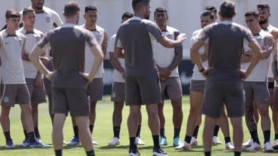 Nem passou o Carnaval e o Corinthians j&aacute; far&aacute; jogo da vida para n&atilde;o ter ano vexat&oacute;rio