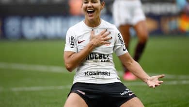 Apesar de hor&aacute;rio ingrato, equipe feminina do Corinthians supera audi&ecirc;ncia da masculina na TV aberta