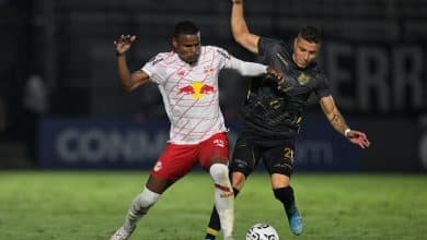 Bragantino v&ecirc; Cleiton brilhar, se salva nos p&ecirc;naltis e avan&ccedil;a na Libertadores na bacia das almas