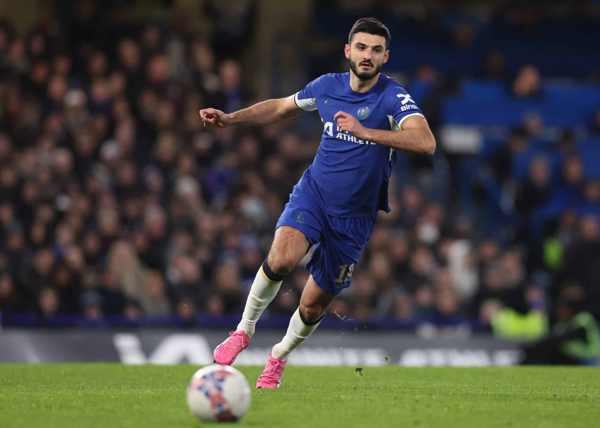 Chelsea se livrou de uma bucha, mas Broja pode ser &uacute;til ao Fulham