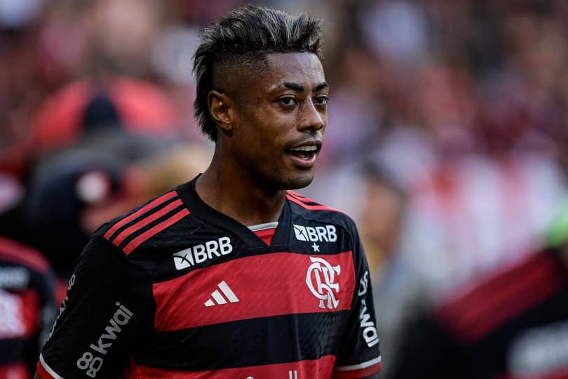 Bruno Henrique iguala pior início pelo Flamengo e tenta volta por cima para justificar renovação