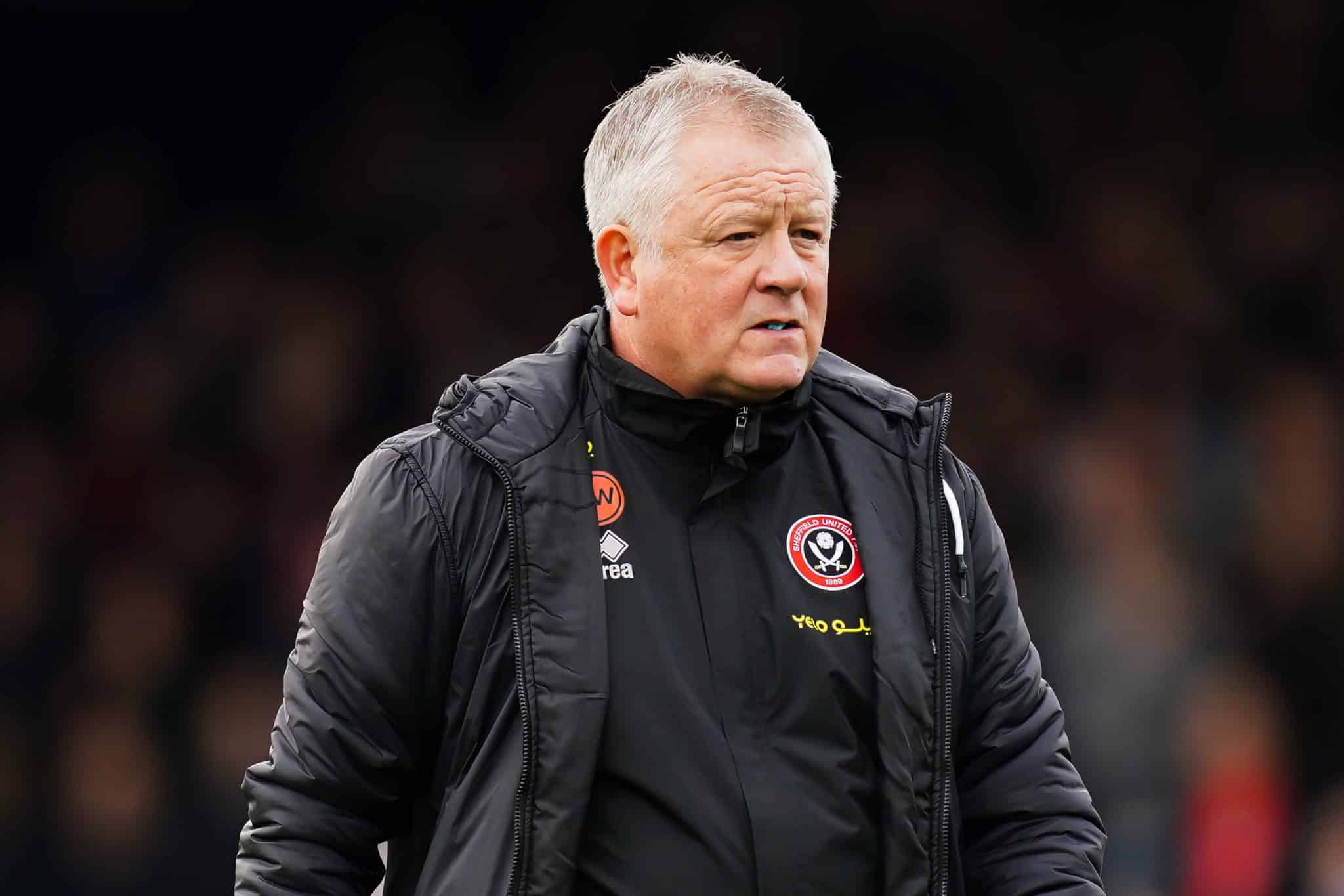 Ap&oacute;s criticar &aacute;rbitro por comer sandu&iacute;che, t&eacute;cnico do Sheffield United &eacute; multado