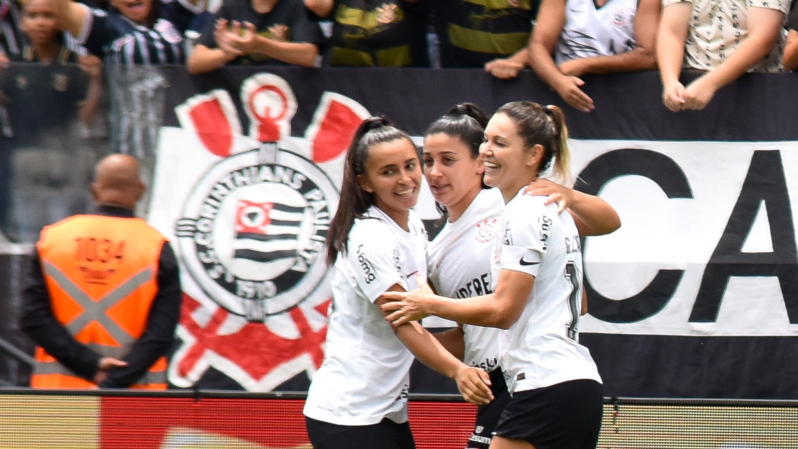 Hegemonia do Corinthians continua: Brabas vencem Cruzeiro e conquistam tri da Supercopa Feminina
