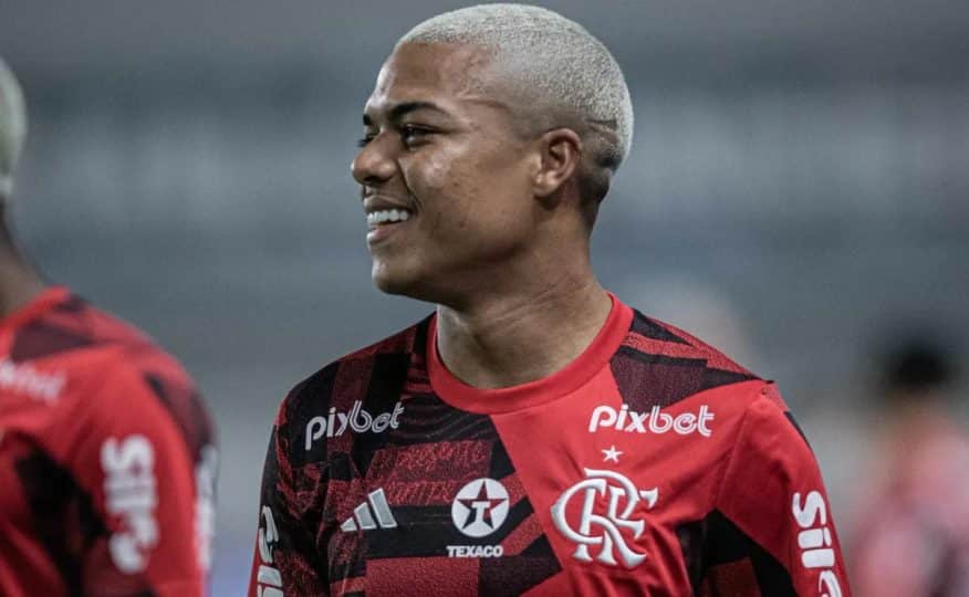 Renovação de Igor Jesus repete roteiro que explica previsão ousada do Flamengo para a base