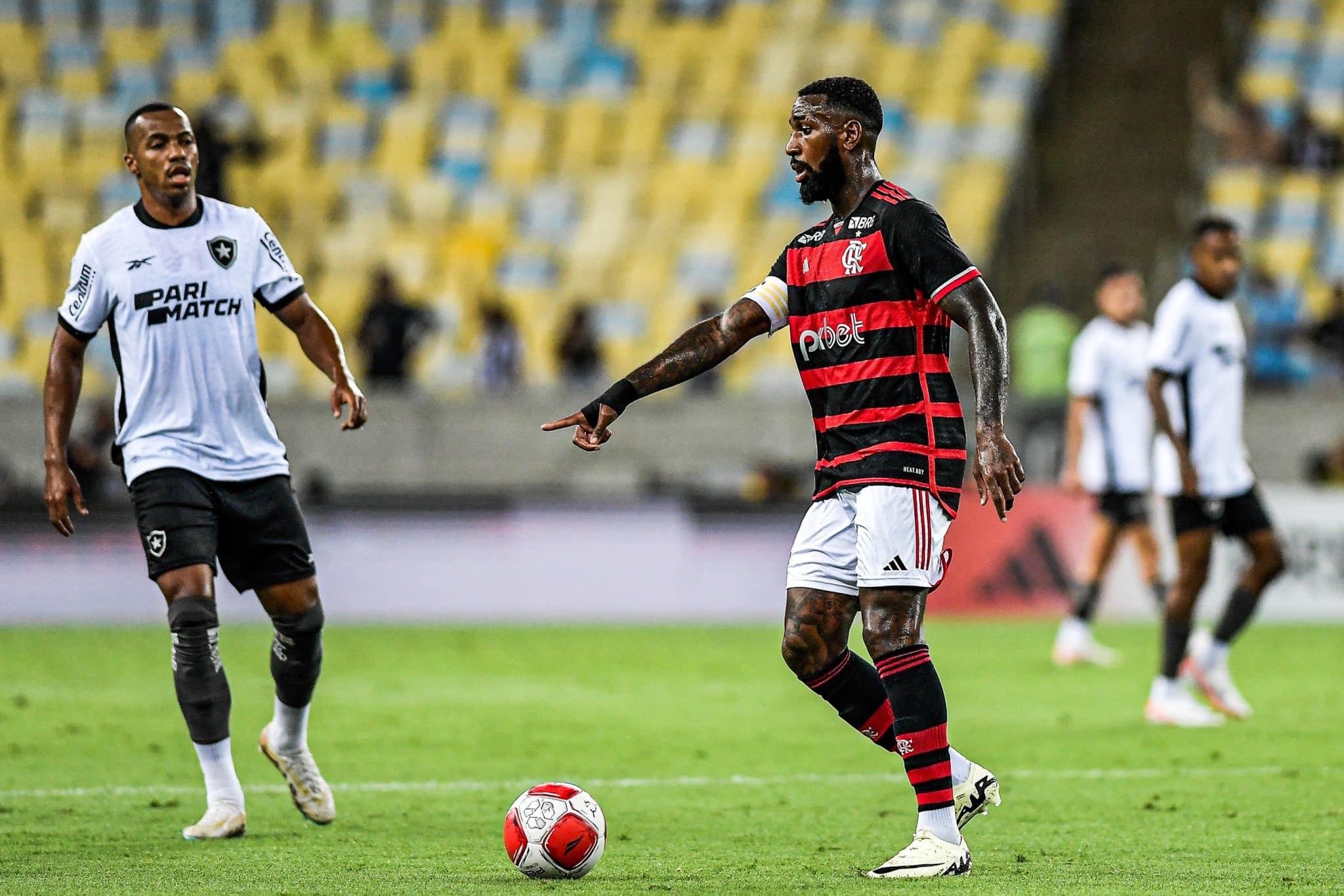 Problemas de sa&uacute;de afetam Allan e Gerson, e Flamengo fica sem meias por tempo indeterminado