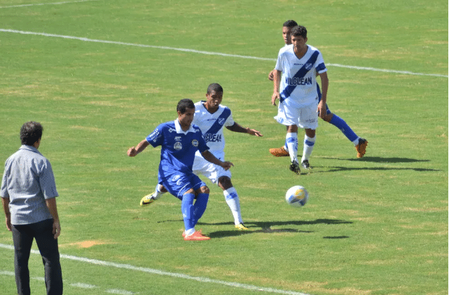 S&atilde;o Jos&eacute; x Taubat&eacute;