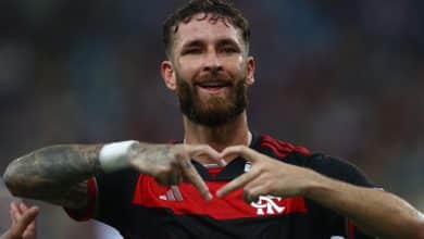 Como L&eacute;o Pereira foi de prov&aacute;vel sa&iacute;da a &lsquo;Karolino&rsquo;, destaque do Flamengo em 2024