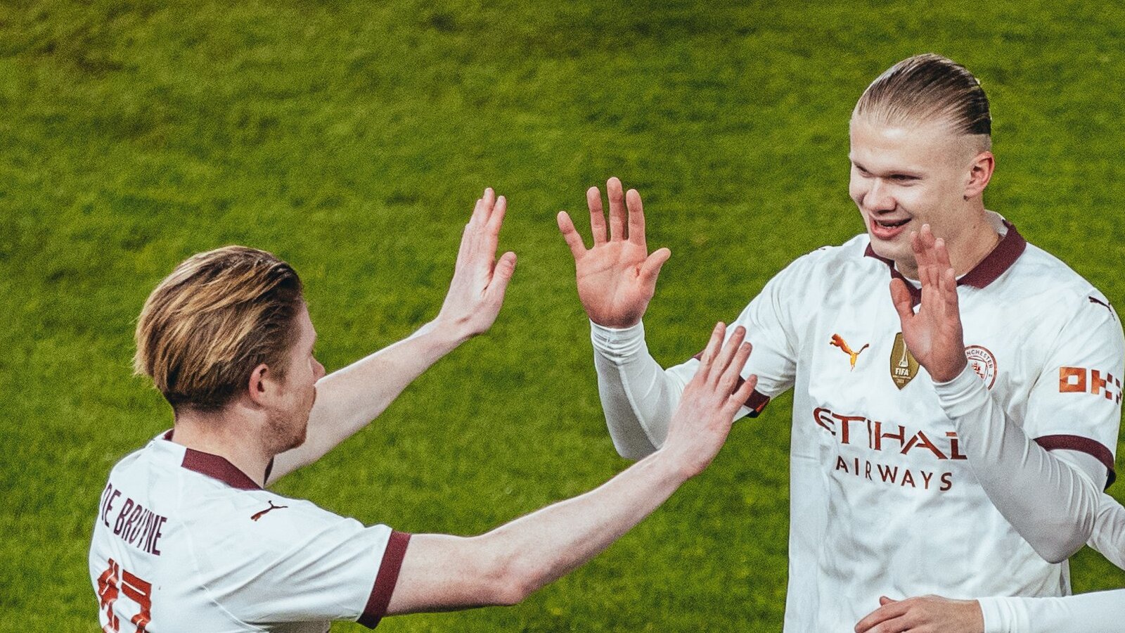 Dupla De Bruyne e Haaland d&aacute; show, arrasa o Luton, e Manchester City avan&ccedil;a na Copa da Inglaterra