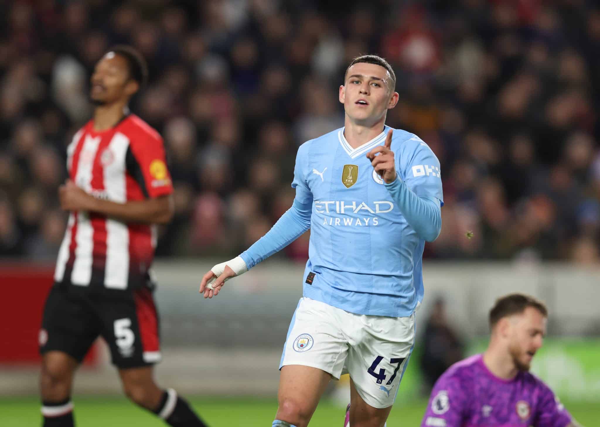 O goleiro do Brentford tentou (e muito) evitar o pior, mas Foden viveu noite m&aacute;gica e comandou a vit&oacute;ria do Manchester City