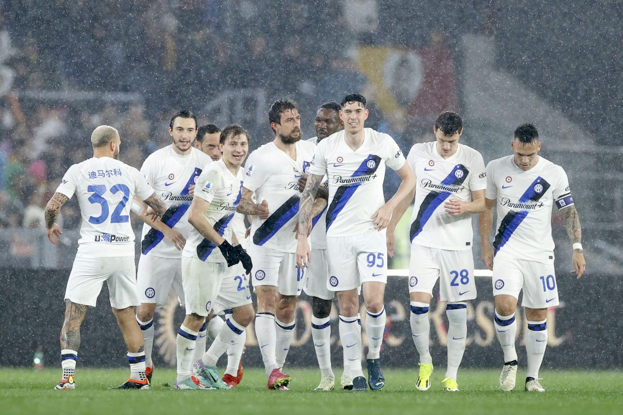 A Roma chegou a flertar com a vit&oacute;ria, mas ousou bobear diante da poderosa Internazionale e acabou derrotada