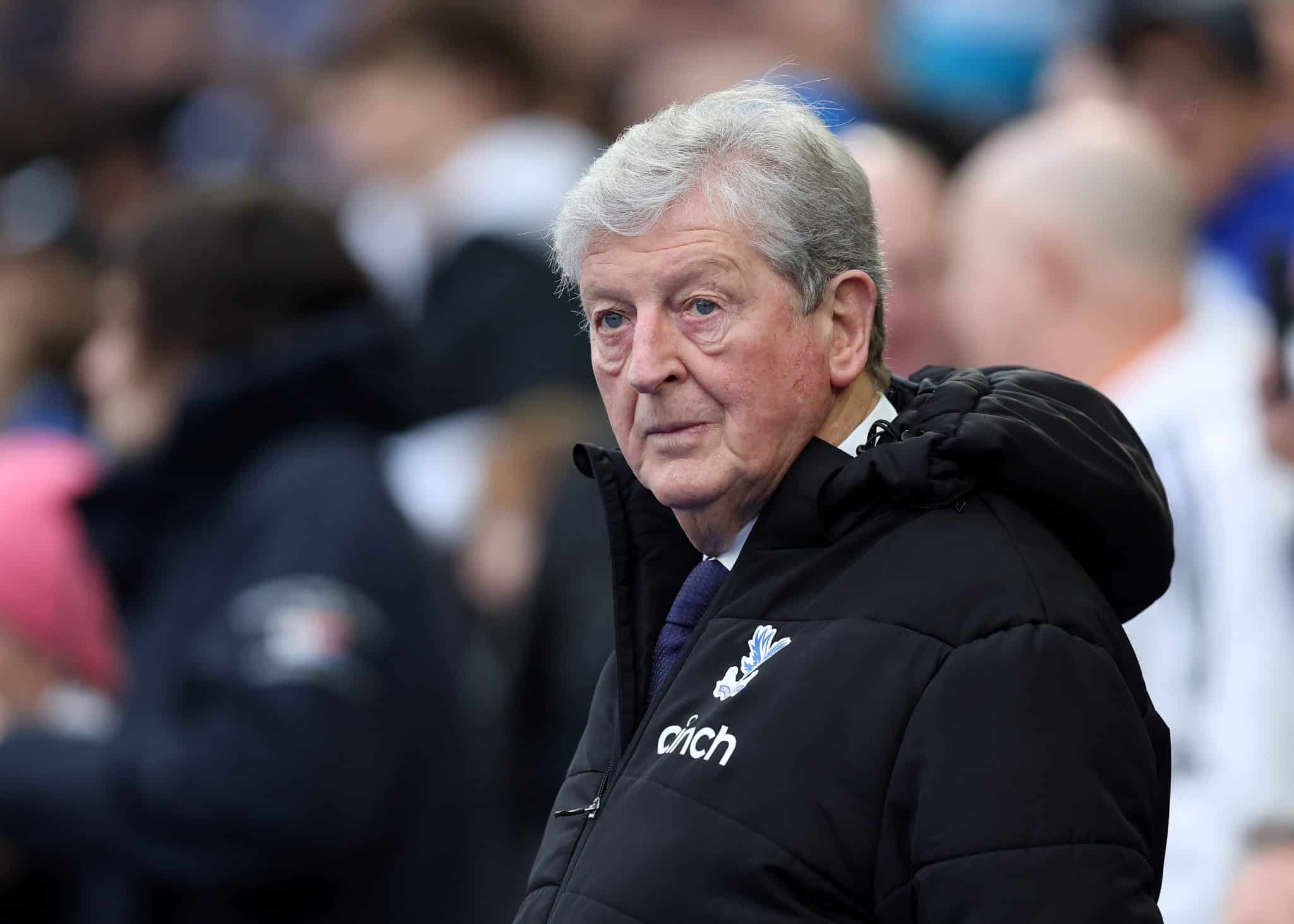 Roy Hodgson est&aacute; na corda bamba, mas h&aacute; um motivo espec&iacute;fico para o Crystal Palace n&atilde;o ter o demitido (ainda)