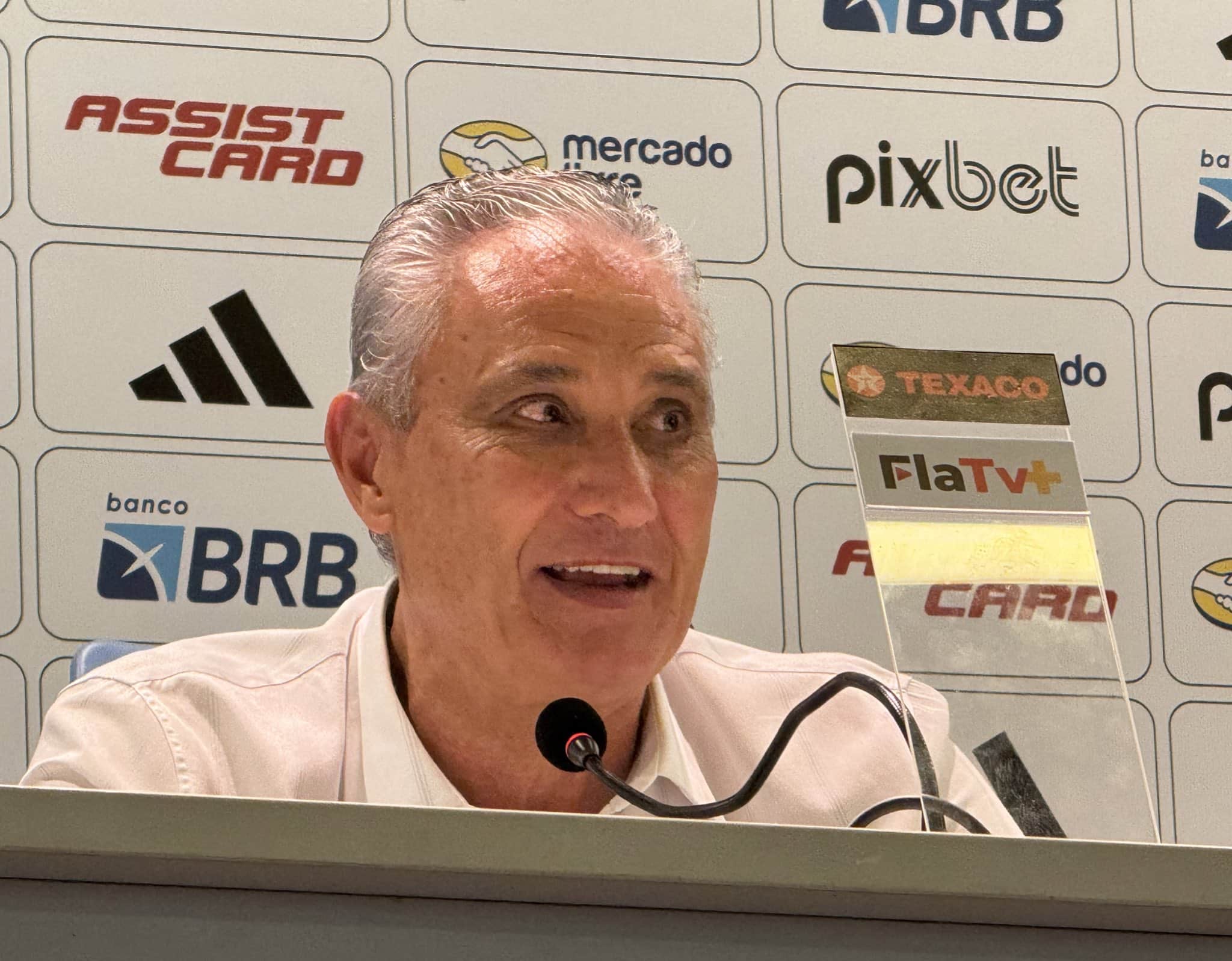 Tite, Pedro e Arrascaeta refor&ccedil;am uni&atilde;o do grupo ap&oacute;s vaias injustas da torcida do Flamengo