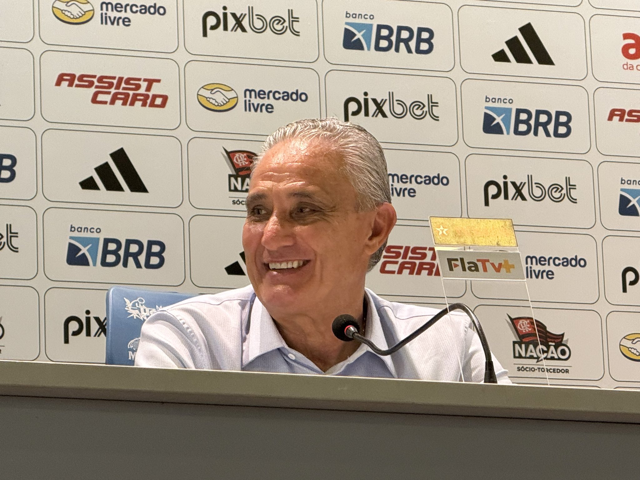 Tite celebra resili&ecirc;ncia do Flamengo e abre o jogo sobre competi&ccedil;&atilde;o interna