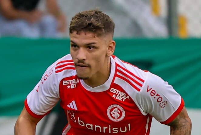 Fartura vira escassez, e estrelado Internacional pode ter que usar jovens em decis&atilde;o no Ga&uacute;cho