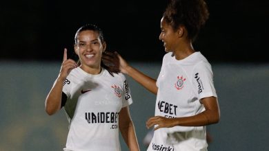 Corinthians estreia com vit&oacute;ria sobre o Gr&ecirc;mio no Brasileir&atilde;o Feminino, mas desempenho preocupa Piccinato