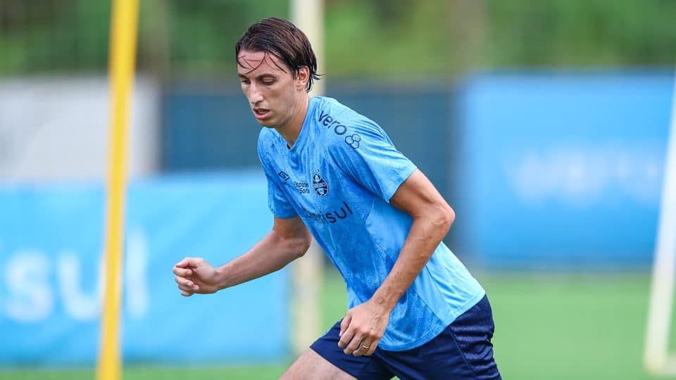 Desfalques na defesa preocupam o Grêmio para a final do Gauchão