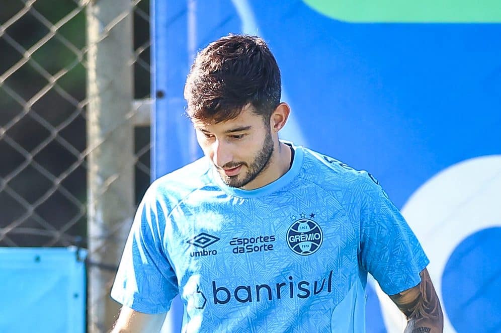Refor&ccedil;ado por gringos, Gr&ecirc;mio busca confirmar vaga na final do Gauch&atilde;o